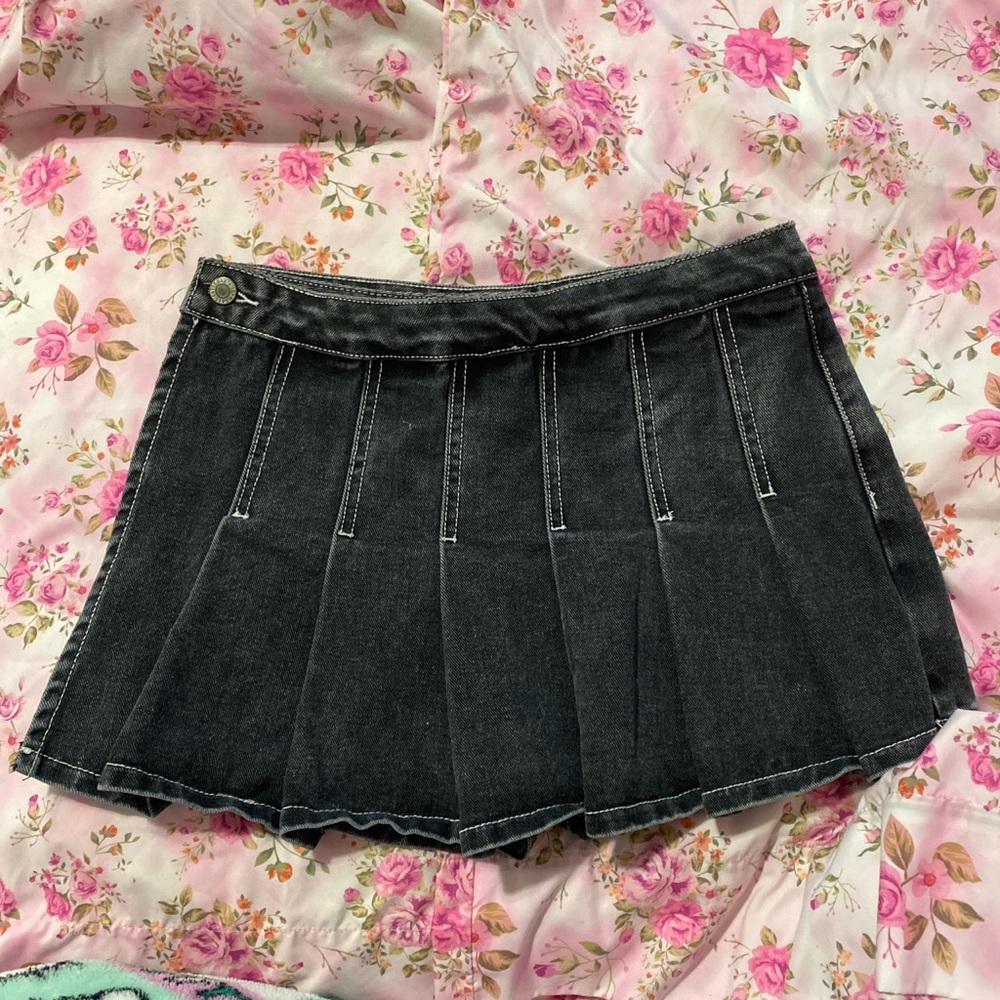 Small Brandy Melville John Galt Dark grey denim pleated mini skirt skort.